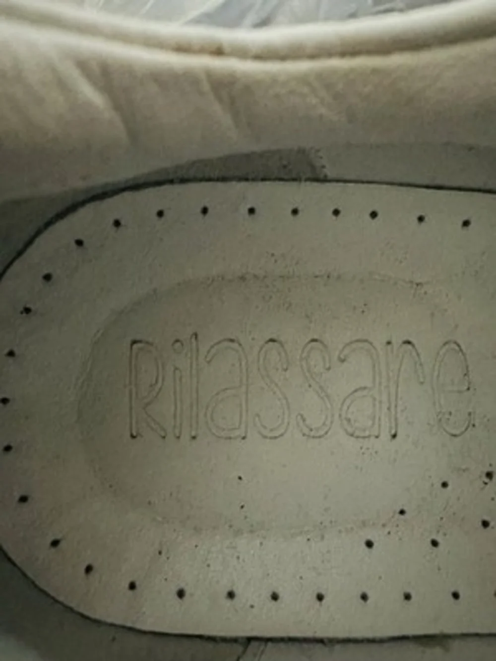 Rilassare Leather Lace Up Sneakers Black White Colorblock Size 37 NWOT - Picture 9 of 9